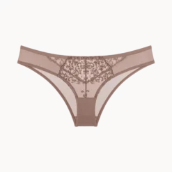 AMOURETTE BERRY