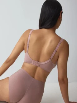 BMU ILLUSION CURVE