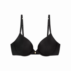 BODY MAKE-UP ESSENTIALS