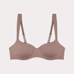 BODY MAKE-UP ILLUSION