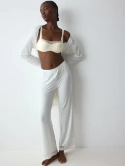 BODY MAKE-UP ILLUSION LACE