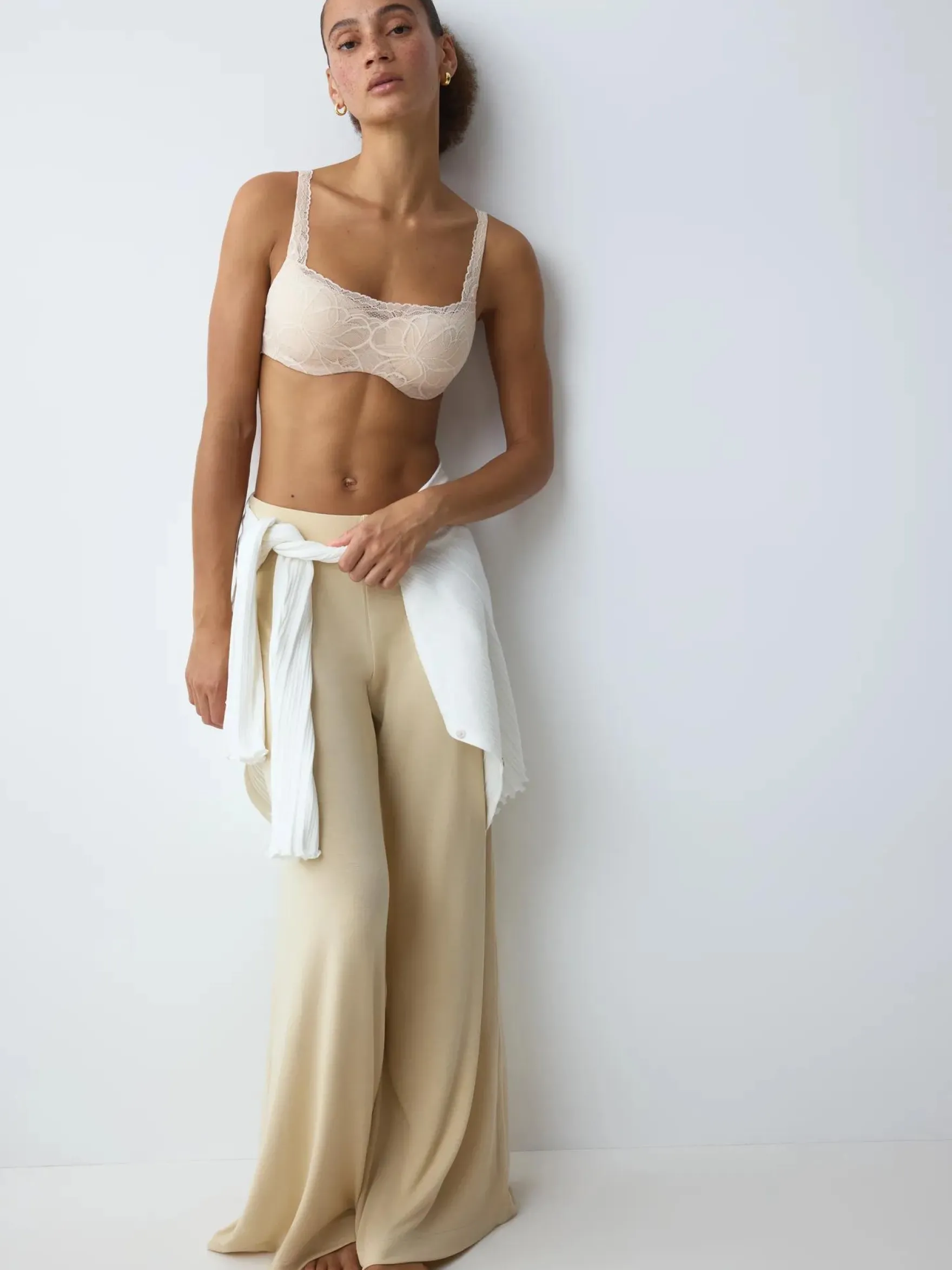 BODY MAKE-UP ILLUSION LACE