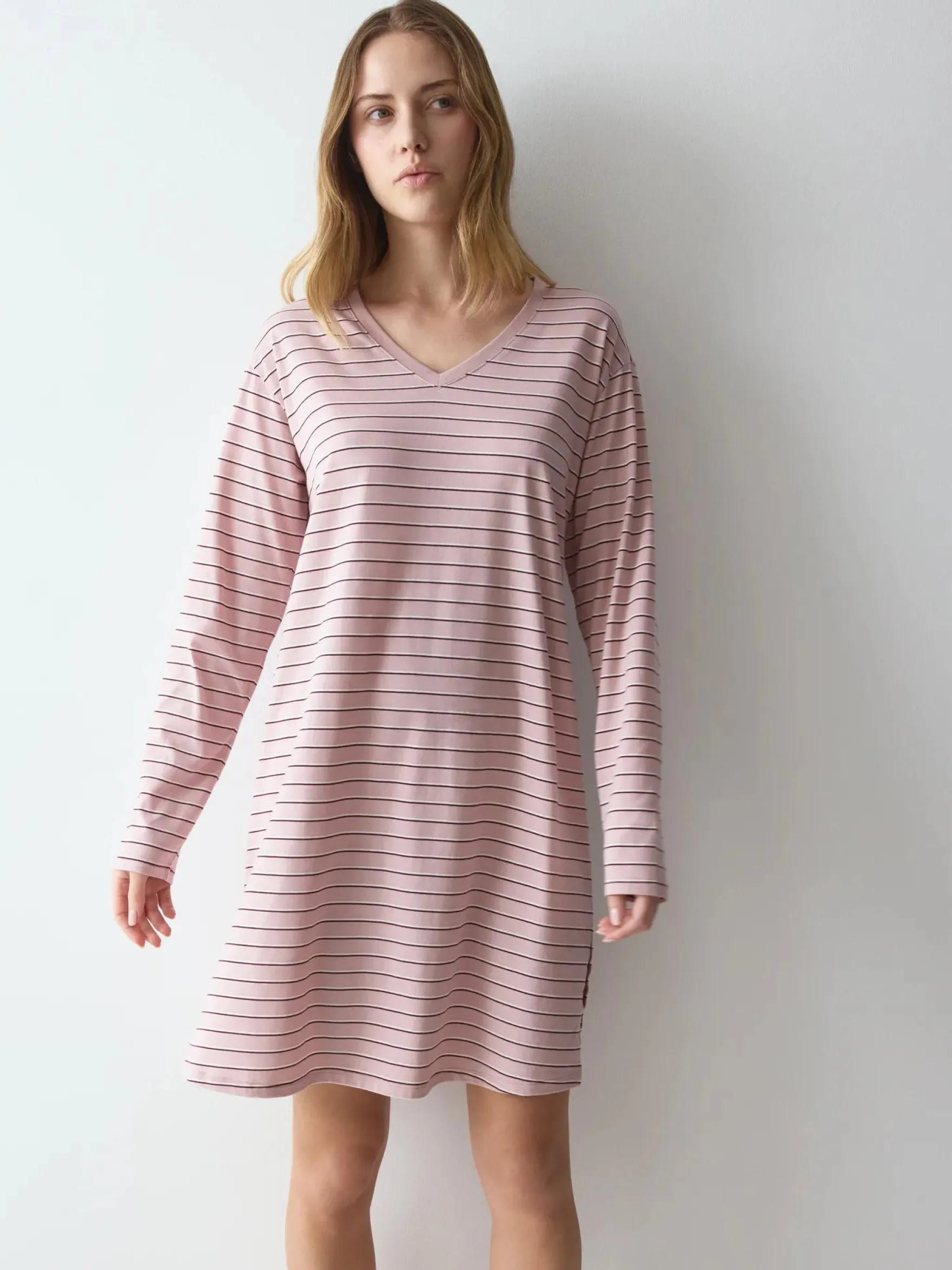 NIGHTDRESSES