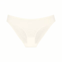 TRIUMPH SIGNATURE SHEER