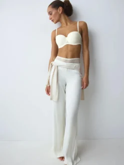 TRIUMPH SIGNATURE SHEER