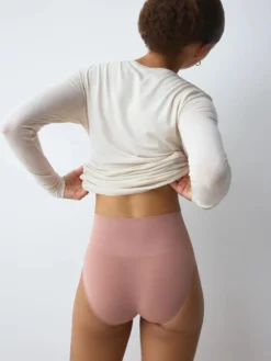 TRIUMPH SOFT SCULPT